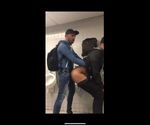 Amateur Porn: Bathroom sex