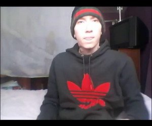 Amateur Porn: Boy with big cock shoots a big load