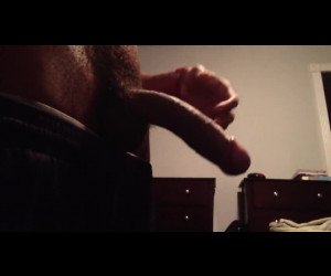 Amateur Porn: big dick jerking off and cum