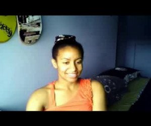 Amateur Porn: cute solo amateur strips nude