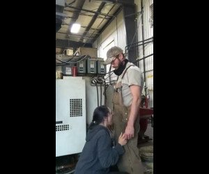 Amateur Porn: sucked off and fucking at work