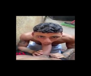 Amateur Porn: pedro learning to suck a big dick