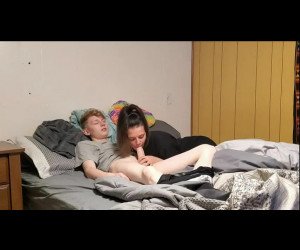 Amateur Porn: hot amateur couple fucking in college bedroom
