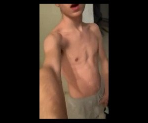 Amateur Porn: playing with cock in grey joggers