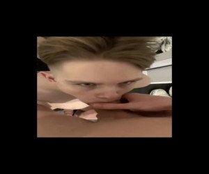 Amateur Porn: cute teen twink loves big cock in his mouth