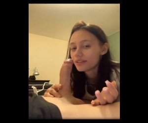 Amateur Porn: sisters cute friend sucking my dick