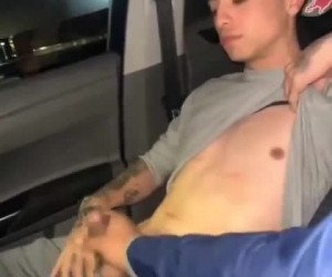 Amateur Porn: jerking off uber customer