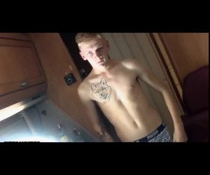 Amateur Porn: straight blonde twink gay photoshoot