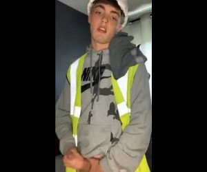 Amateur Porn: amateur scotish twink wanking