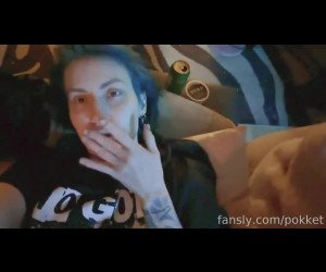 Amateur Porn: twitch streamer wet pussy dildo